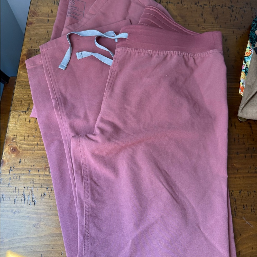 Figs Women's Pants in Mauve